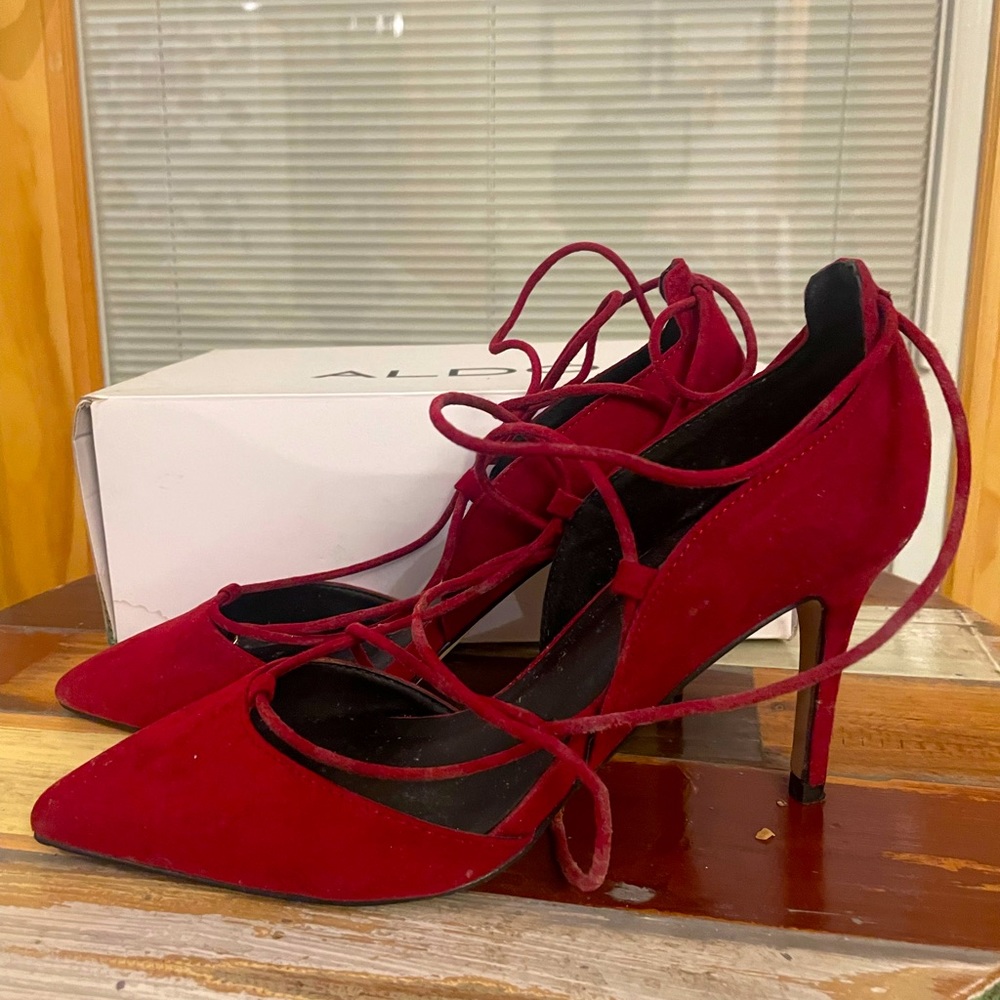 ALDO Red tie up heels size 7.5 in box